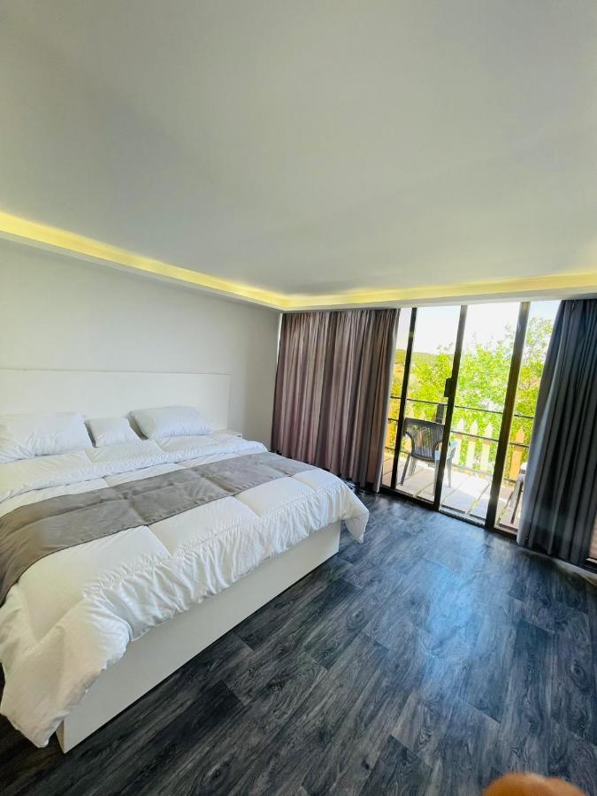 Evian Resort ‘Ajlūn Bagian luar foto